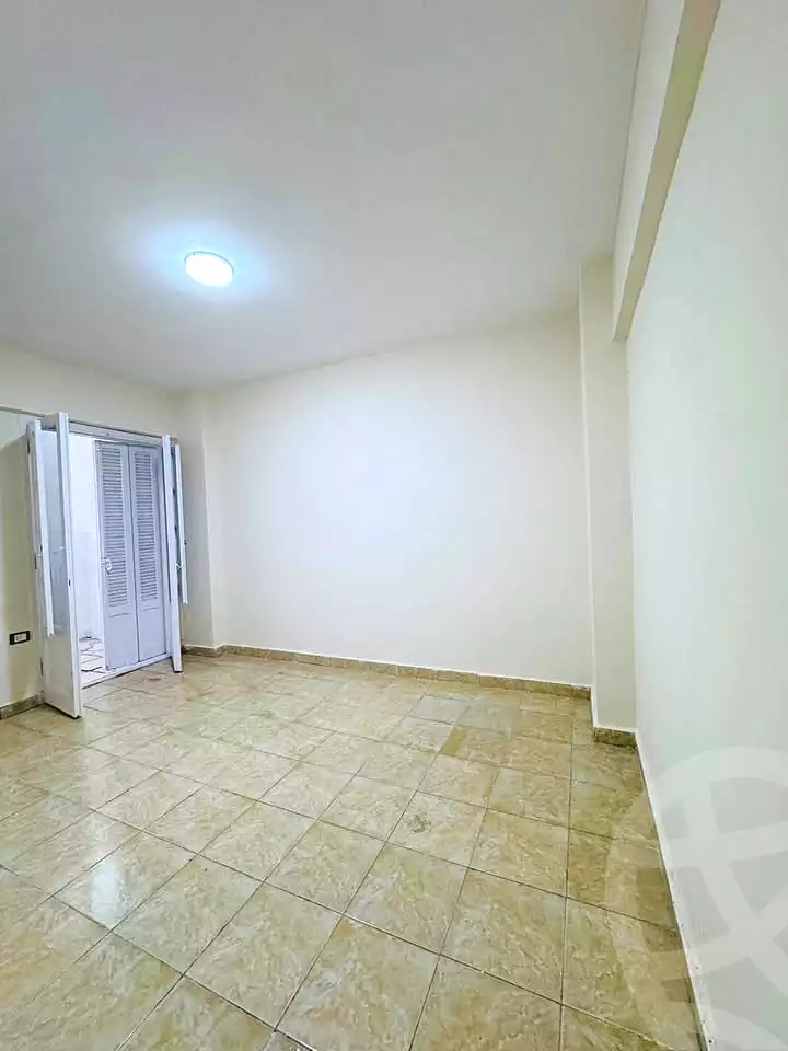 https://aqarmap.com.eg/ar/listing/7106270-for-sale-alexandria-al-agamy-shataa-el-nakheel