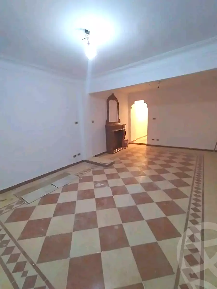 https://aqarmap.com.eg/ar/listing/7106495-for-sale-alexandria-lsywf-el-falki