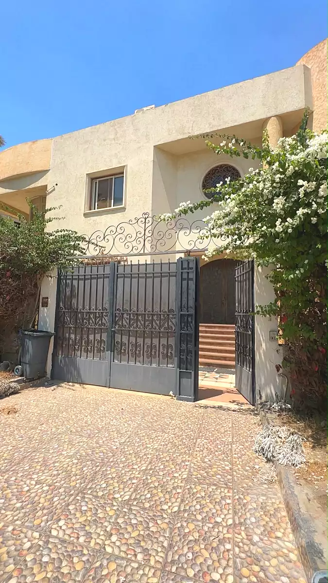 https://aqarmap.com.eg/ar/listing/7106527-for-sale-cairo-new-cairo-el-narges-el-narges-6-okba-ebn-nafeaa-st