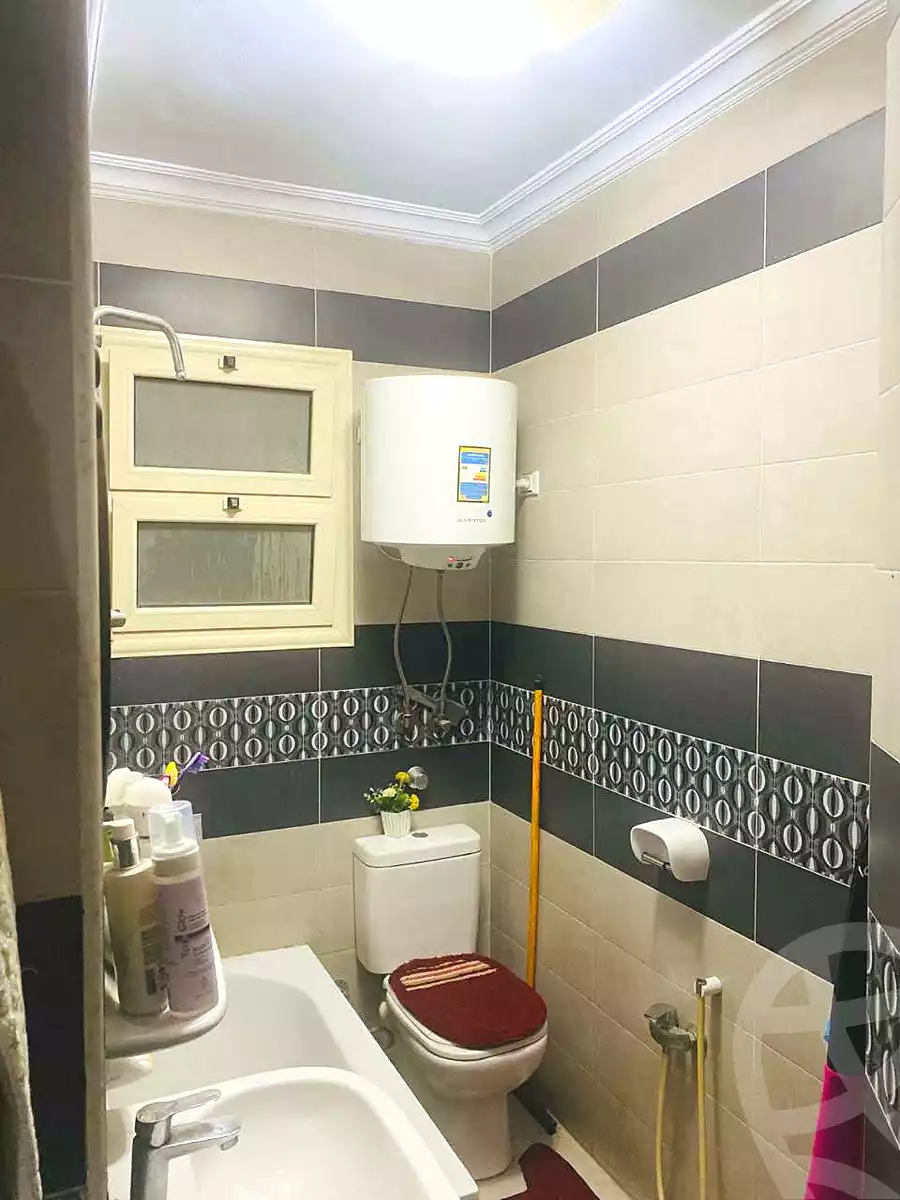 https://aqarmap.com.eg/ar/listing/7106644-for-sale-cairo-ain-shams-ain-shams-el-sharkia-el-zahraa-st