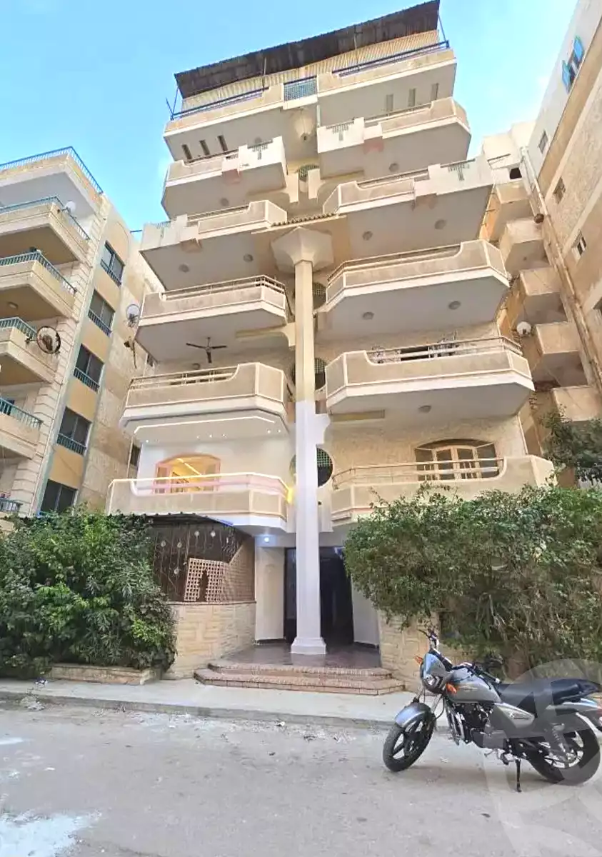 https://aqarmap.com.eg/ar/listing/7107156-for-sale-alexandria-al-agamy-shataa-el-nakheel