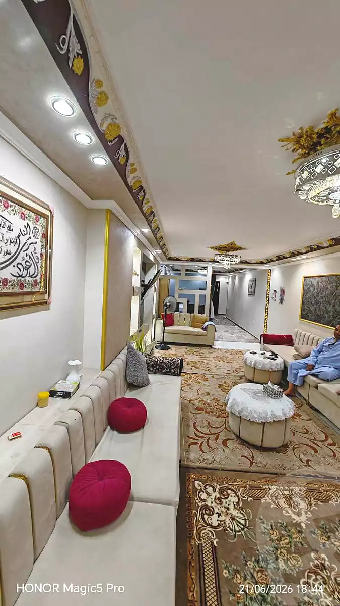 https://aqarmap.com.eg/ar/listing/7107465-for-sale-cairo-helwan-helwan-el-sharkeya-abd-el-rahman-pasha-st