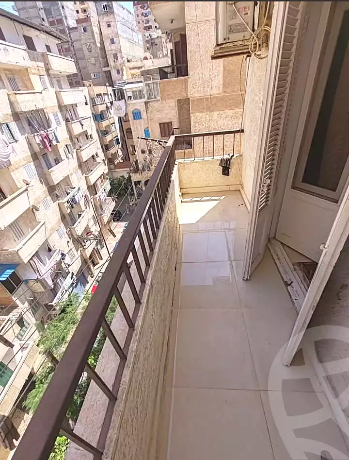 https://aqarmap.com.eg/en/listing/7107676-for-sale-alexandria-el-asafra-l-sfr-bhry