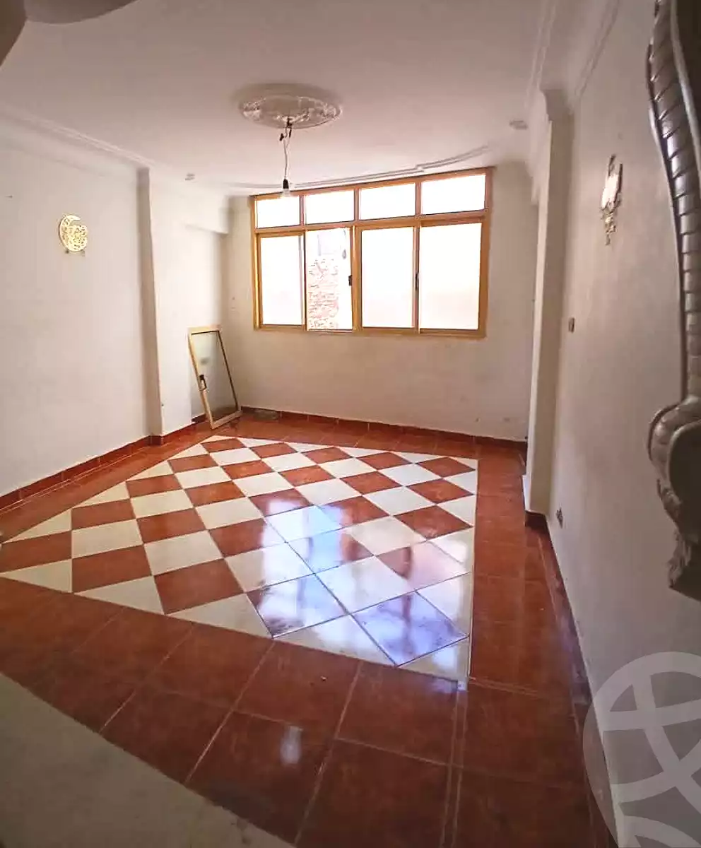 https://aqarmap.com.eg/ar/listing/7107870-for-sale-alexandria-lsywf-el-falki