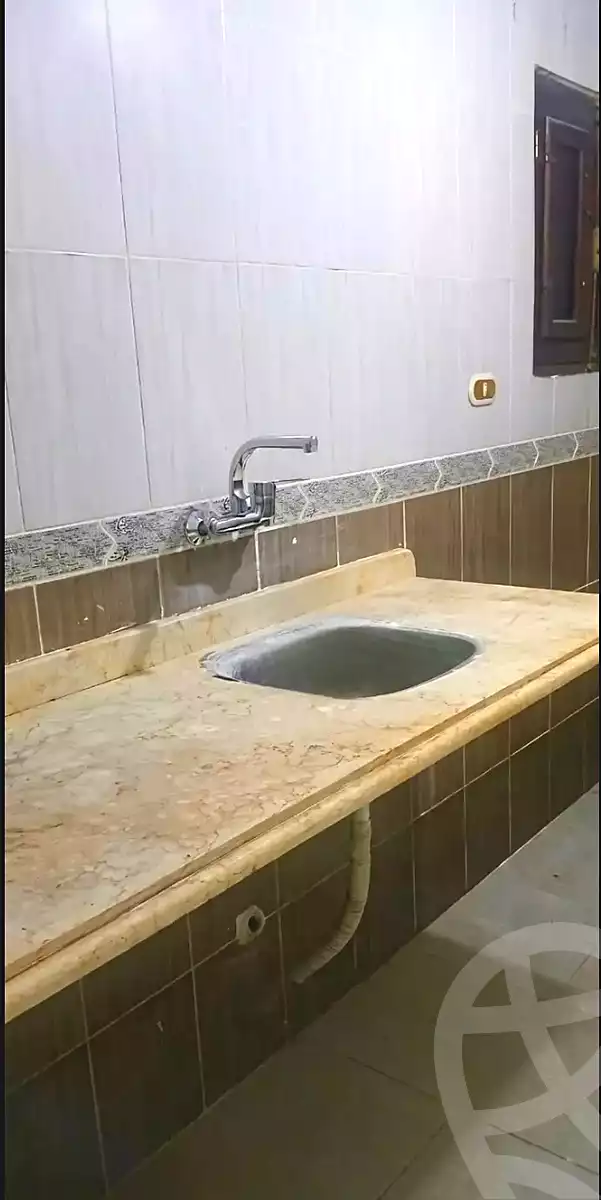 https://aqarmap.com.eg/ar/listing/7108070-for-sale-alexandria-al-agamy-lbytsh