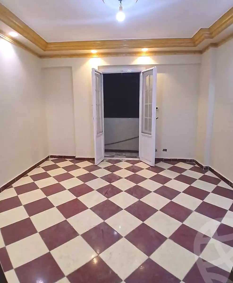 https://aqarmap.com.eg/ar/listing/7107846-for-sale-alexandria-lsywf-el-falki