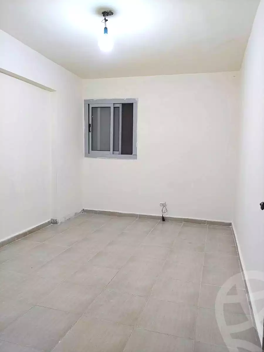https://aqarmap.com.eg/ar/listing/7109850-for-rent-alexandria-miami-shr-jml-bd-lnsr