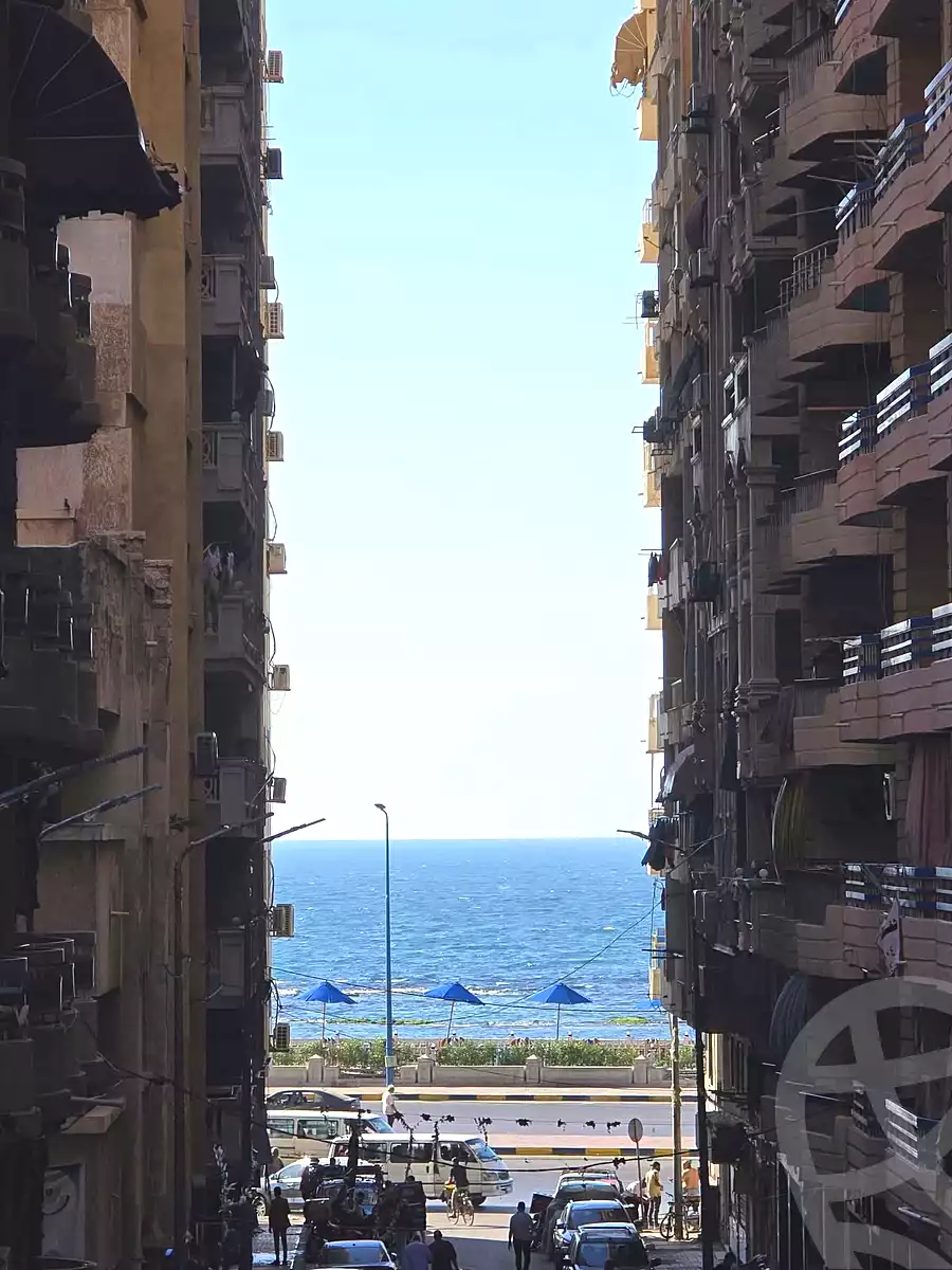 https://aqarmap.com.eg/ar/listing/7109859-for-sale-alexandria-el-asafra-l-sfr-bhry-atlas-st