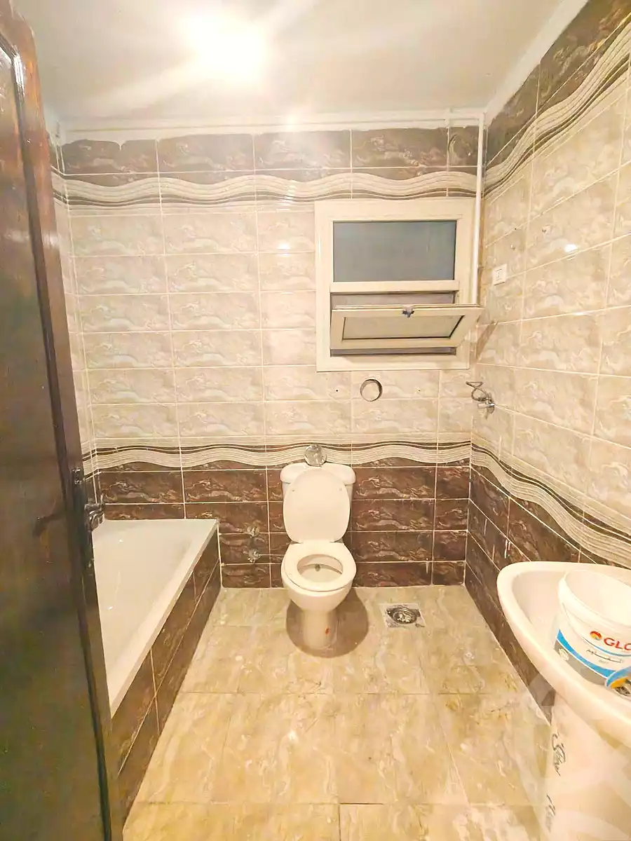 https://aqarmap.com.eg/ar/listing/7109860-for-sale-alexandria-el-asafra-shr-45