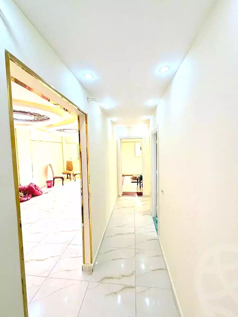 https://aqarmap.com.eg/ar/listing/7109878-for-sale-alexandria-el-asafra-l-sfr-bhry-atlas-st