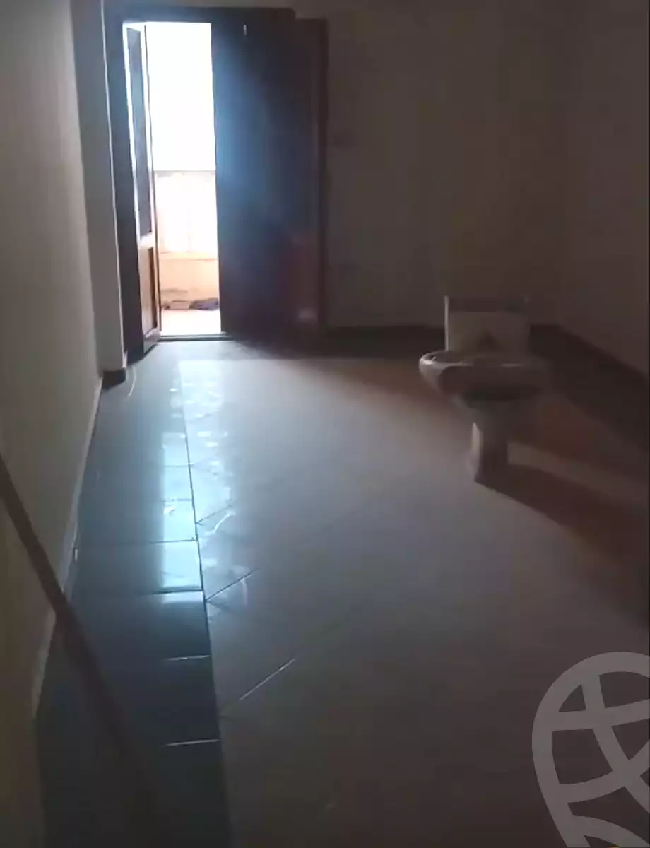 https://aqarmap.com.eg/ar/listing/7110282-for-sale-alexandria-new-miami-eskot