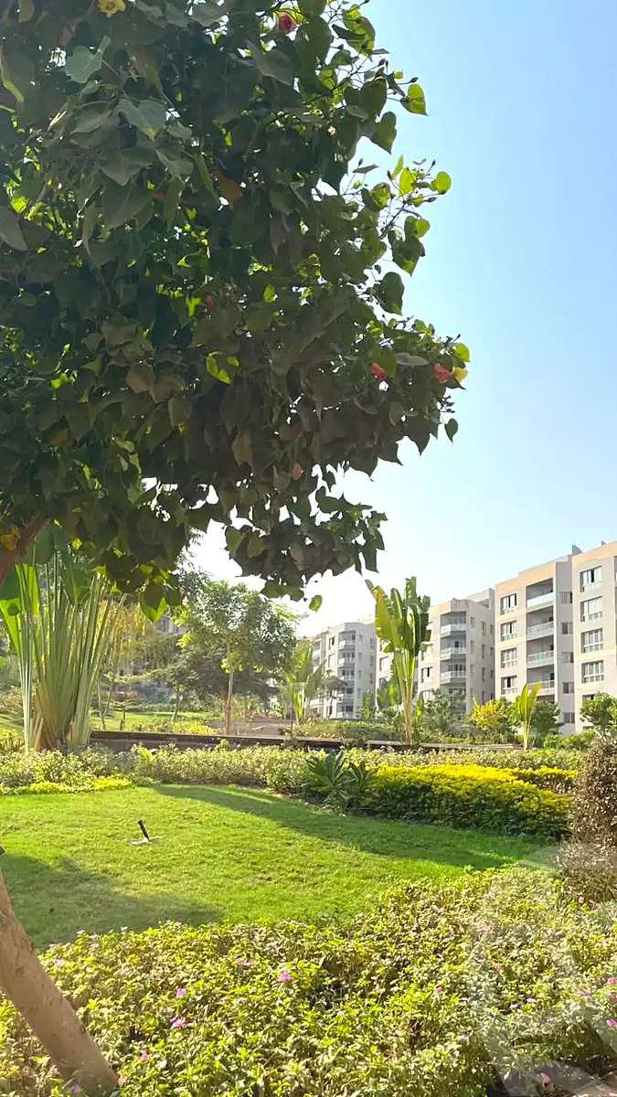 https://aqarmap.com.eg/ar/listing/7110436-for-sale-cairo-new-cairo-lmstqbl-syty-compounds-zyzyny-lmstqbl-rdk-llttwyr