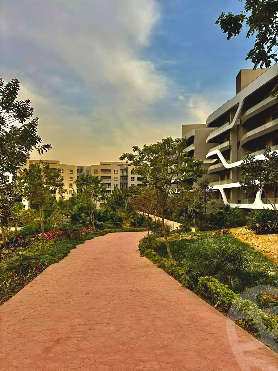 https://aqarmap.com.eg/en/listing/7110458-for-sale-cairo-new-cairo-lmstqbl-syty-compounds-zyzyny-lmstqbl-rdk-llttwyr