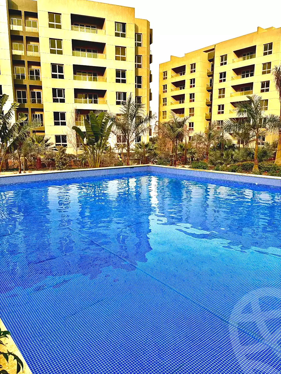 https://aqarmap.com.eg/en/listing/7110458-for-sale-cairo-new-cairo-lmstqbl-syty-compounds-zyzyny-lmstqbl-rdk-llttwyr