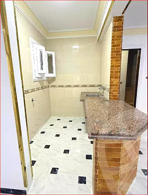 https://aqarmap.com.eg/ar/listing/7110595-for-sale-alexandria-al-agamy-shataa-el-nakheel