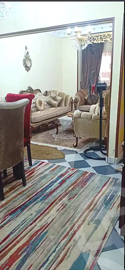 https://aqarmap.com.eg/ar/listing/7111008-for-sale-cairo-helwan-helwan-el-sharkeya-mostafa-safwat-st