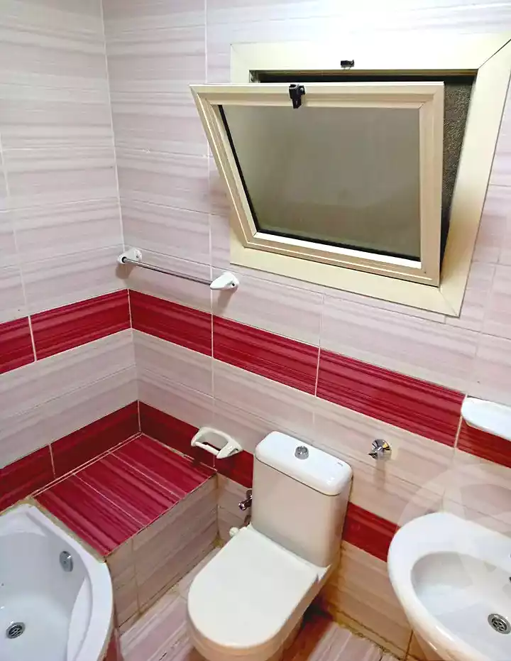 https://aqarmap.com.eg/en/listing/7111241-for-sale-alexandria-al-agamy-el-hanouvel