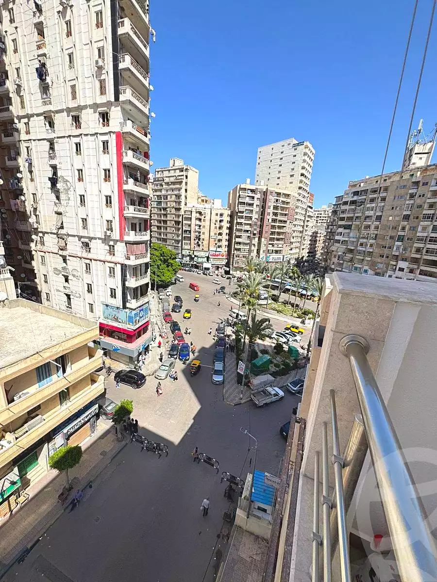https://aqarmap.com.eg/ar/listing/7111324-for-sale-alexandria-sydy-bshr-sydy-bshr-bhry-khalil-hamada-st