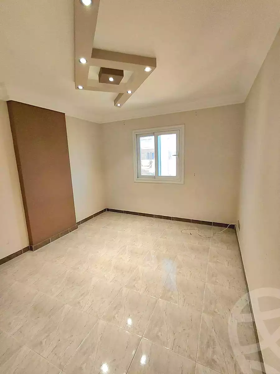 https://aqarmap.com.eg/ar/listing/7111384-for-sale-alexandria-sydy-bshr-sydy-bshr-bhry-khalil-hamada-st