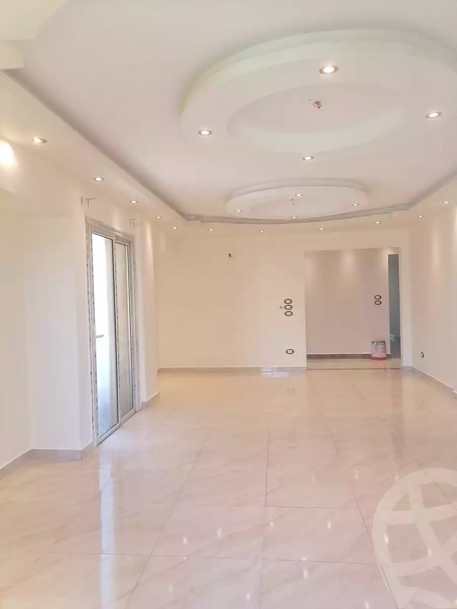 https://aqarmap.com.eg/ar/listing/7111497-for-rent-cairo-new-cairo-compounds-the-square