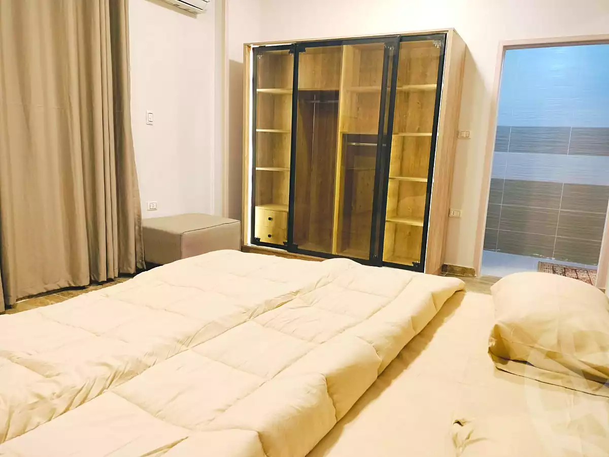 https://aqarmap.com.eg/ar/listing/7111748-for-rent-cairo-new-cairo-compounds-el-mostashareen-compound
