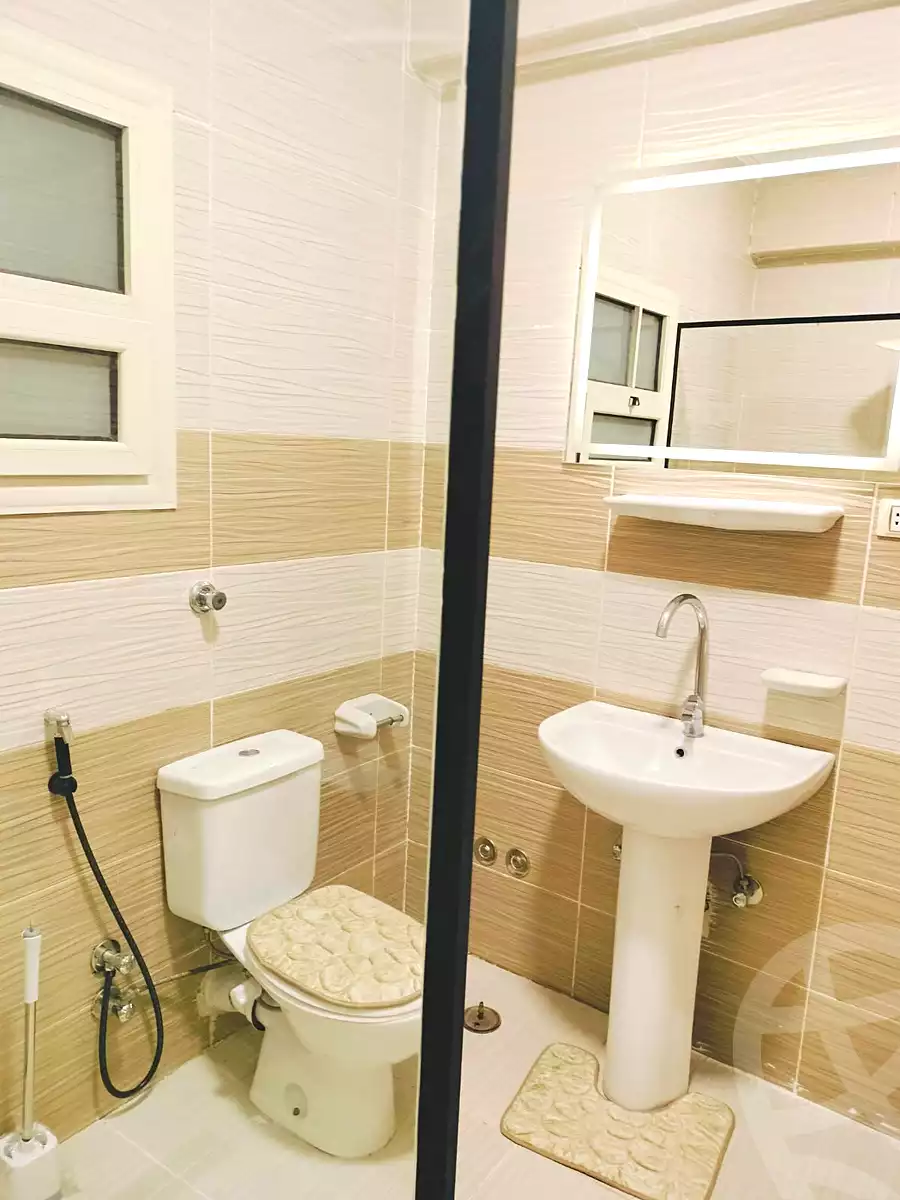 https://aqarmap.com.eg/ar/listing/7111748-for-rent-cairo-new-cairo-compounds-el-mostashareen-compound