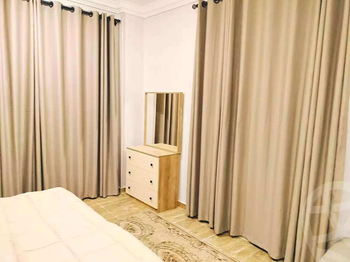 https://aqarmap.com.eg/ar/listing/7111748-for-rent-cairo-new-cairo-compounds-el-mostashareen-compound