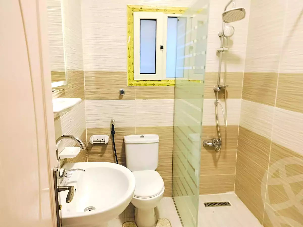 https://aqarmap.com.eg/ar/listing/7111748-for-rent-cairo-new-cairo-compounds-el-mostashareen-compound