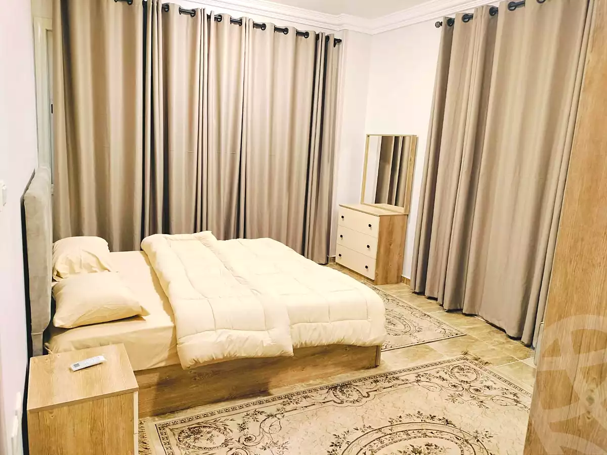 https://aqarmap.com.eg/ar/listing/7111748-for-rent-cairo-new-cairo-compounds-el-mostashareen-compound