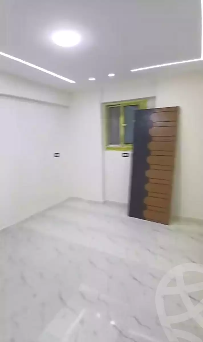 https://aqarmap.com.eg/ar/listing/7111874-for-sale-alexandria-new-miami-eskot