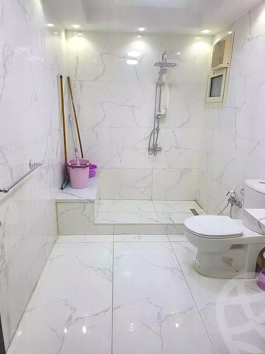 https://aqarmap.com.eg/ar/listing/7112044-for-rent-cairo-helwan-hadayek-helwan-nile-corniche-st