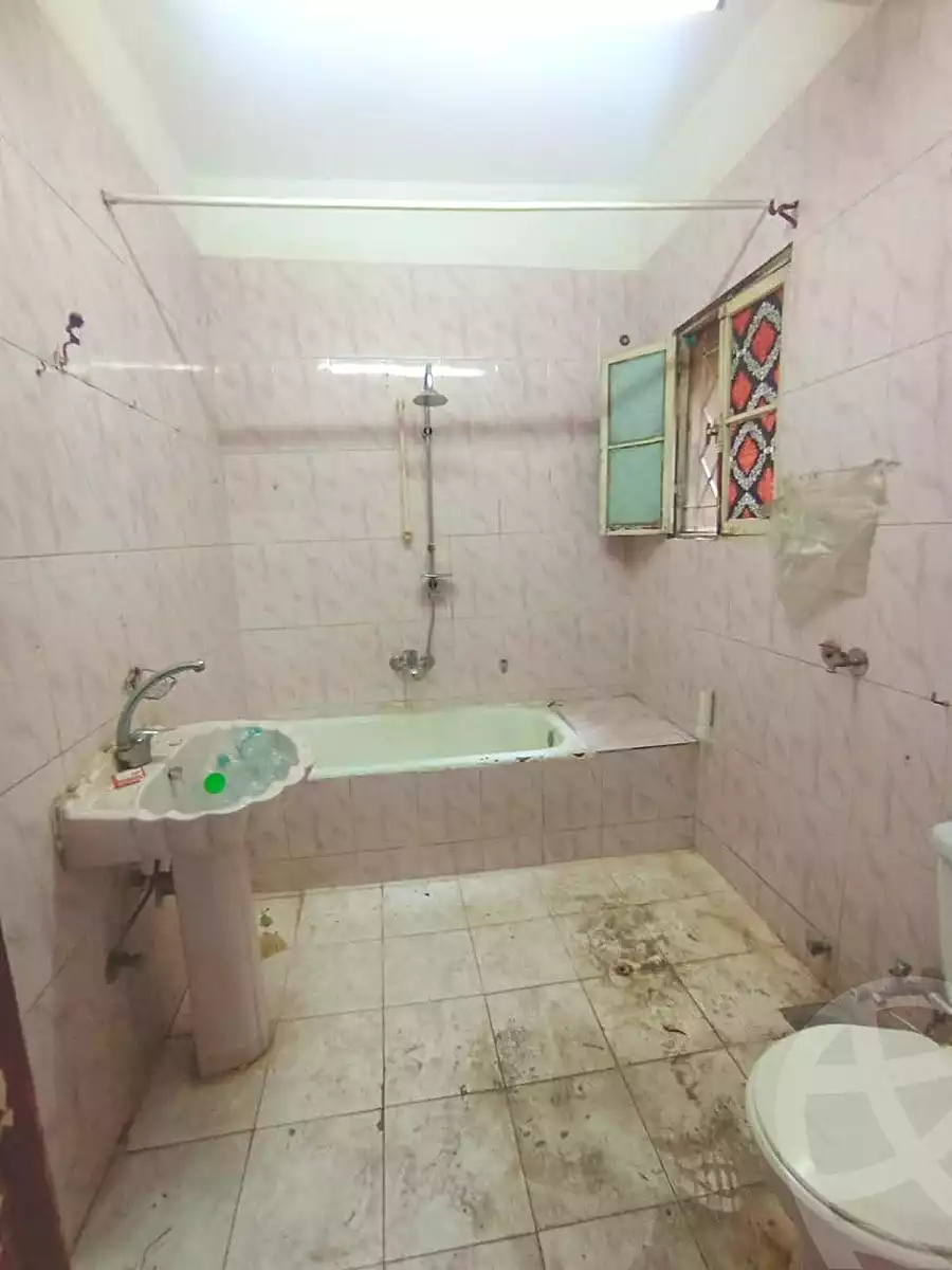 https://aqarmap.com.eg/en/listing/7112071-for-rent-cairo-helwan-sherif-st