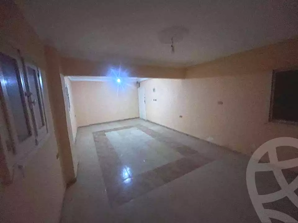 https://aqarmap.com.eg/ar/listing/7112160-for-rent-alexandria-ganaklis-shr-mrtdy-bsh