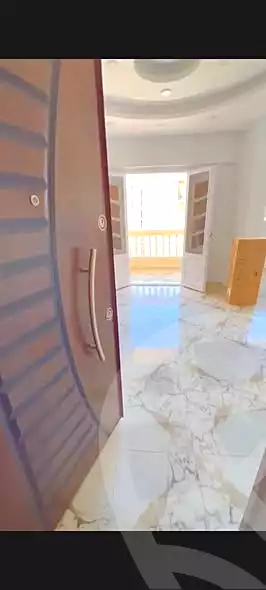 https://aqarmap.com.eg/en/listing/7112320-for-sale-alexandria-sydy-bshr-sydy-bshr-qbly-street-30
