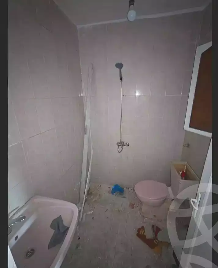 https://aqarmap.com.eg/en/listing/7112379-for-sale-alexandria-al-agamy-el-hanouvel