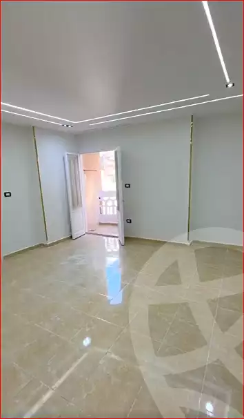 https://aqarmap.com.eg/ar/listing/7112900-for-sale-alexandria-miami-farook-abd-al-wahab-st