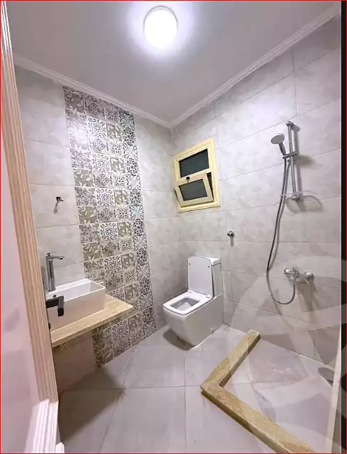 https://aqarmap.com.eg/ar/listing/7112937-for-sale-alexandria-sydy-bshr-sydy-bshr-bhry-shr-khld-bn-lwlyd