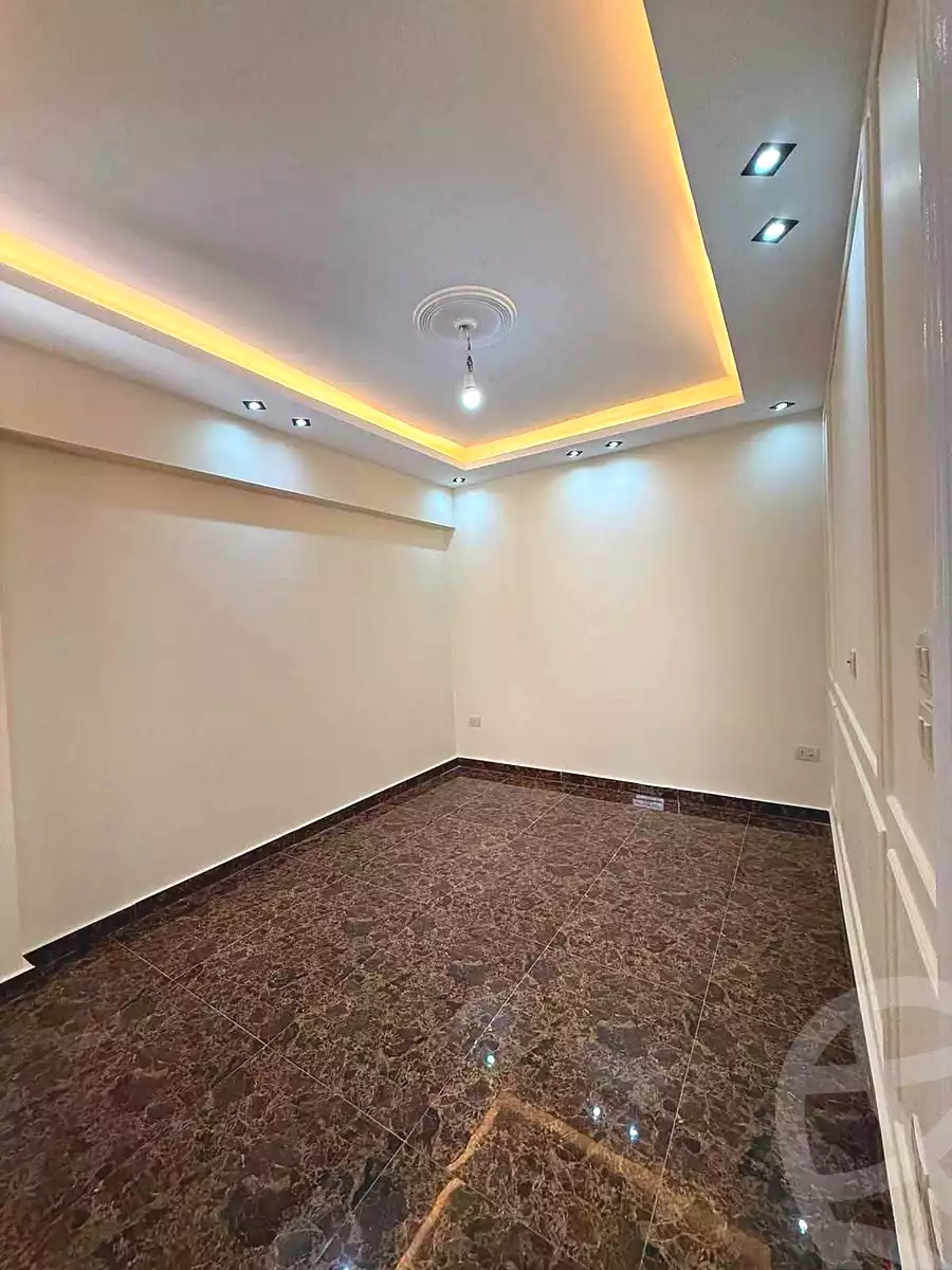 https://aqarmap.com.eg/ar/listing/7112976-for-sale-alexandria-sydy-bshr-sydy-bshr-bhry-shr-khld-bn-lwlyd