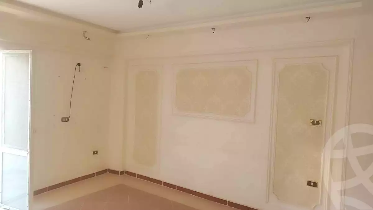 https://aqarmap.com.eg/ar/listing/7113043-for-sale-alexandria-al-agamy-el-hanouvel-al-komi-st-el-hanouvel