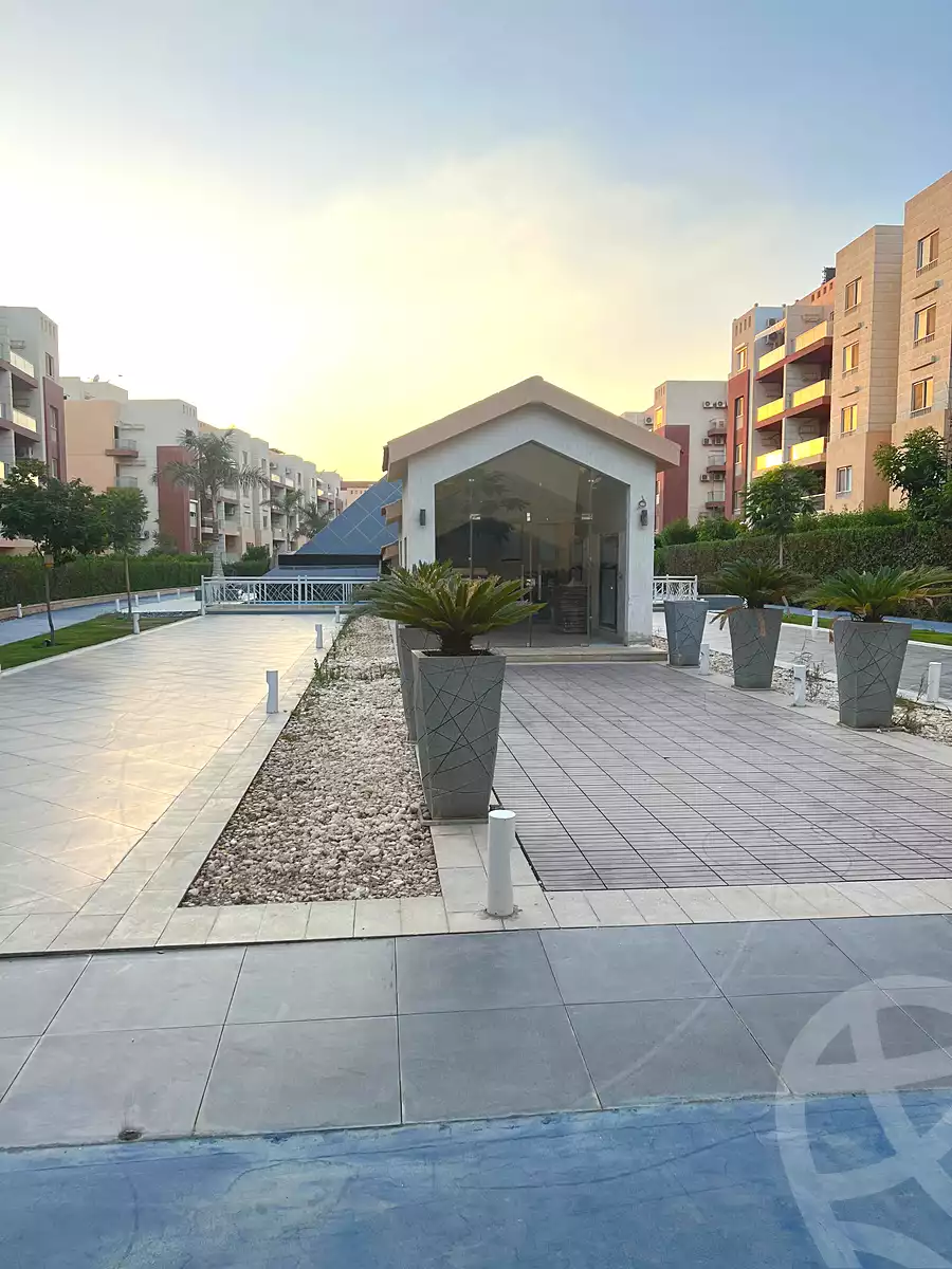 https://aqarmap.com.eg/en/listing/7091728-for-sale-cairo-new-cairo-compounds-brwmynd-ryzydns-wdy-djl-llttwyr