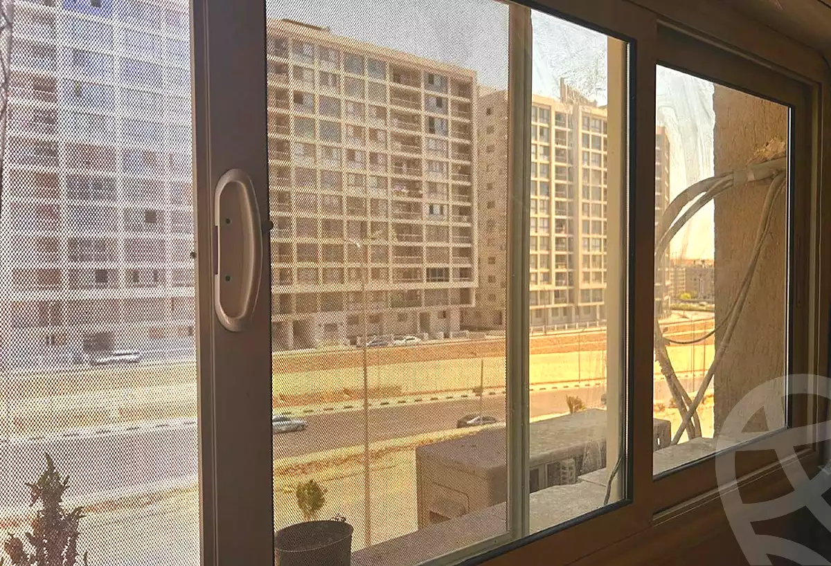 https://aqarmap.com.eg/en/listing/7113258-for-sale-cairo-new-cairo-compounds-kmbwnd-lnkhyl