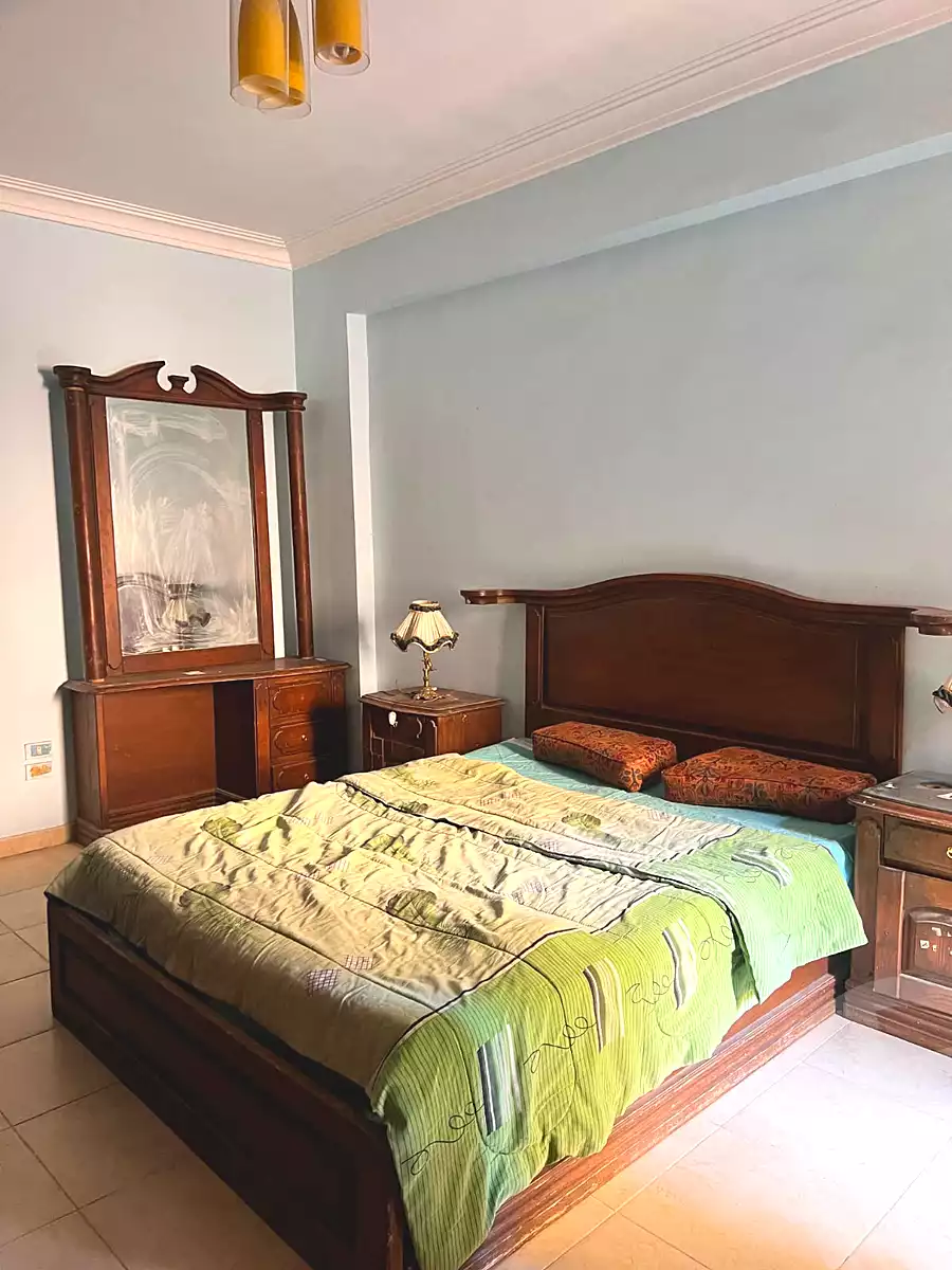 https://aqarmap.com.eg/ar/listing/7113383-for-rent-cairo-new-cairo-south-investors-zizinia-st