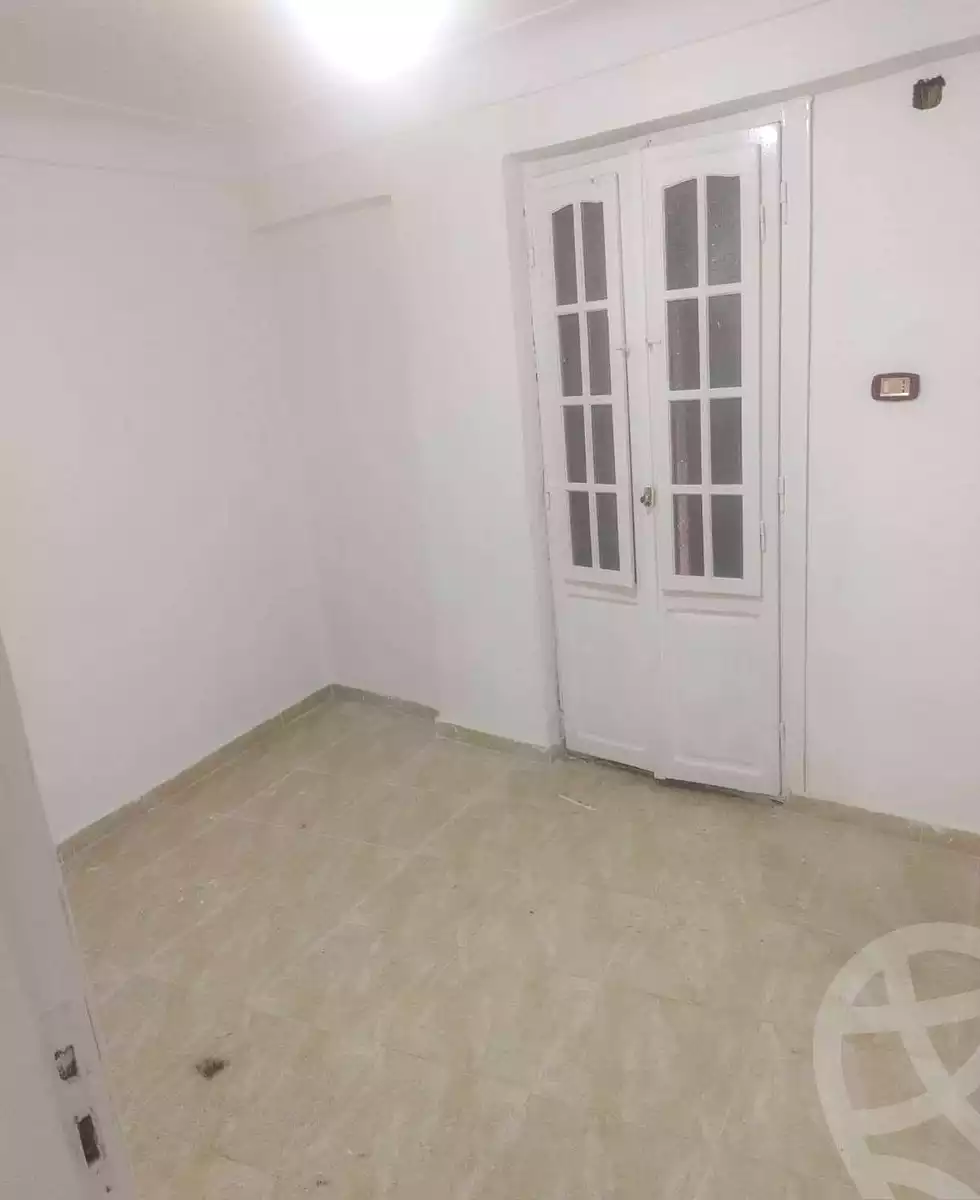 https://aqarmap.com.eg/ar/listing/7113556-for-sale-alexandria-alhadara-new-el-hadra-el-tawheed-st