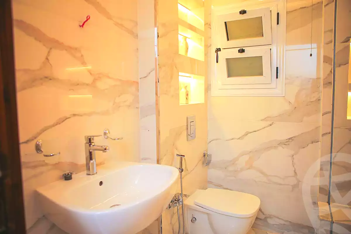 https://aqarmap.com.eg/en/listing/7113806-for-sale-sharqia-zagazig-zagazig-city-ghasham-rd