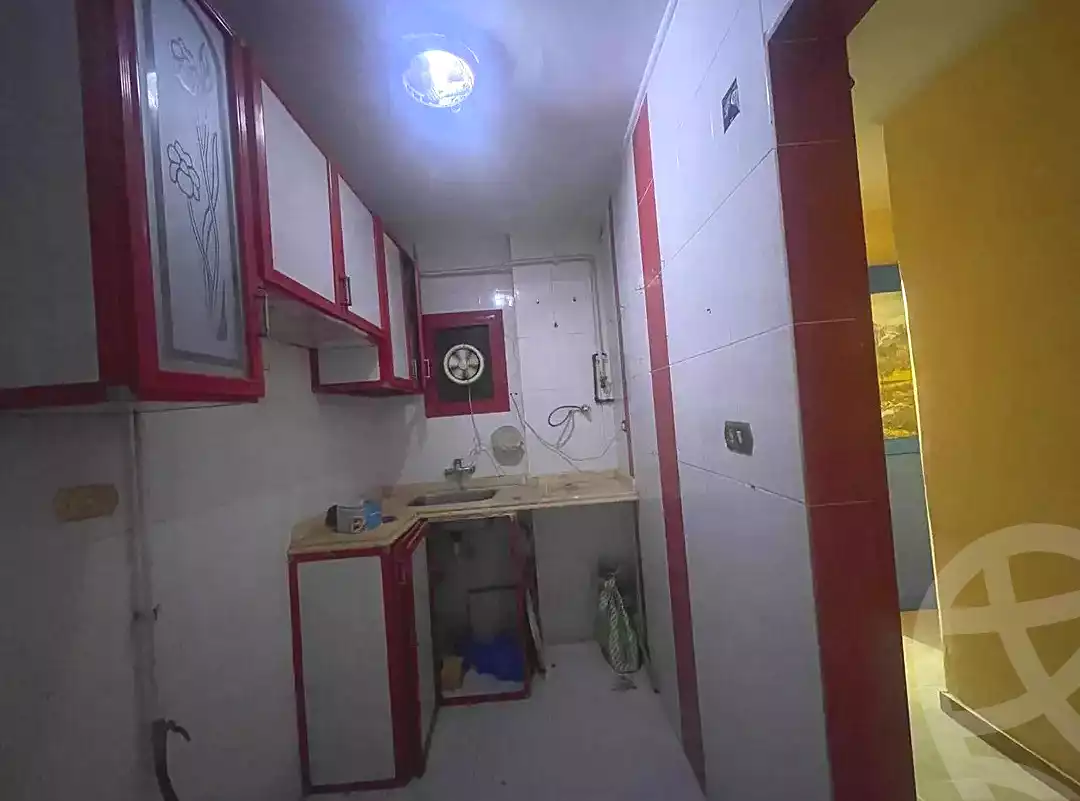 https://aqarmap.com.eg/en/listing/7113934-for-rent-alexandria-ganaklis-shr-mrtdy-bsh