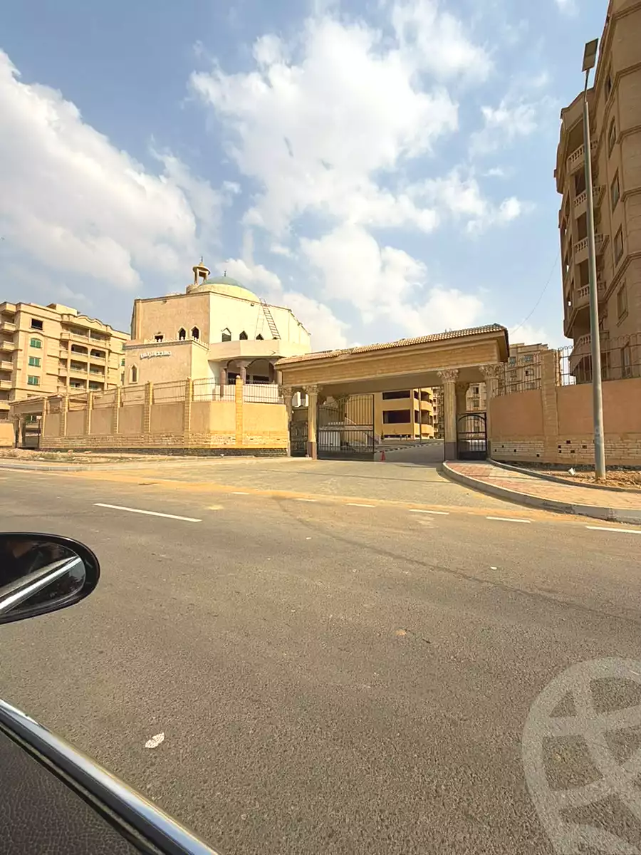 https://aqarmap.com.eg/en/listing/7114703-for-sale-cairo-new-cairo-compounds-lotus-compound-prestige-group