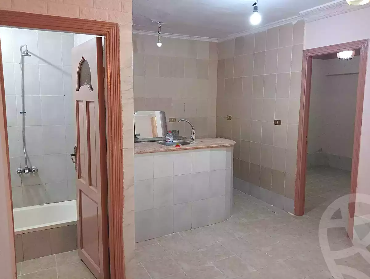 https://aqarmap.com.eg/ar/listing/7114735-for-sale-alexandria-al-agamy-lbytsh-shahr-al-assal-st