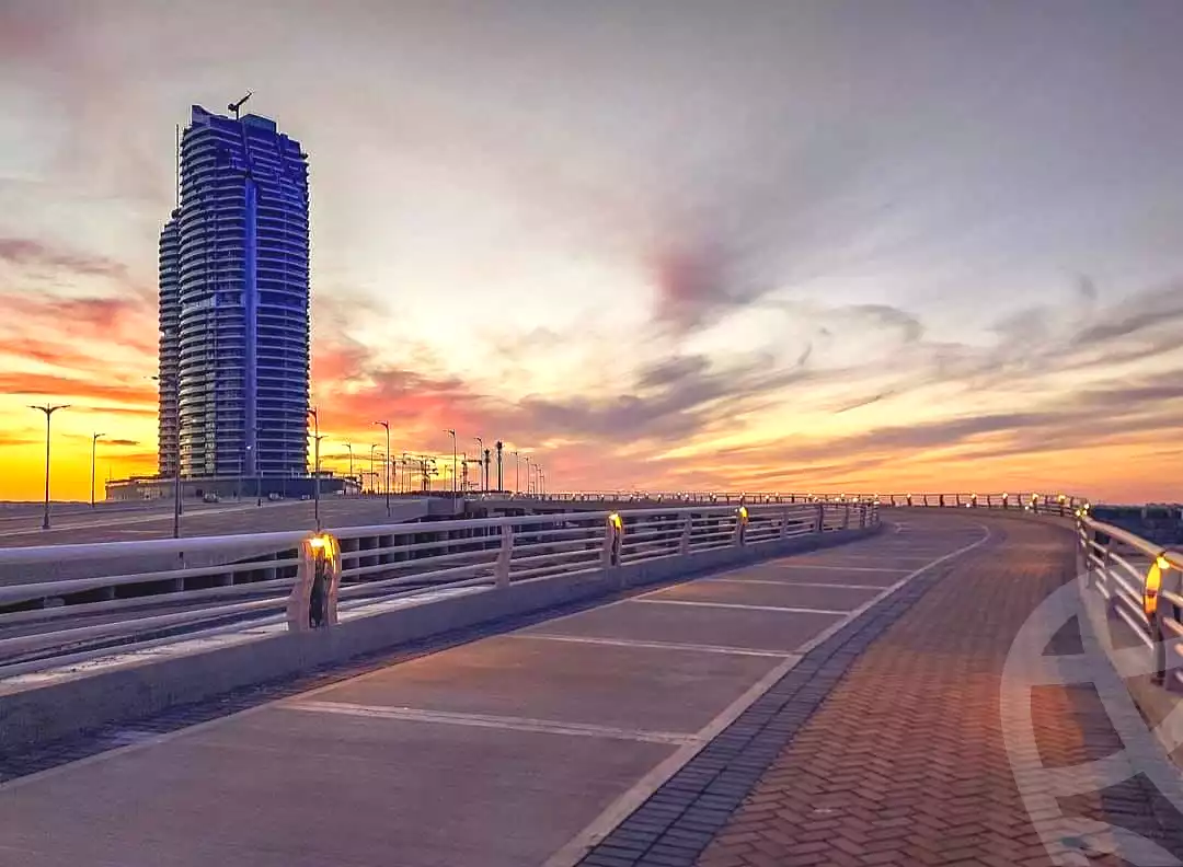 https://aqarmap.com.eg/ar/listing/7114930-for-sale-north-coast-new-alamein-mntj-t-l-lmyn-ljdyd-beachfront-tower-city-edge