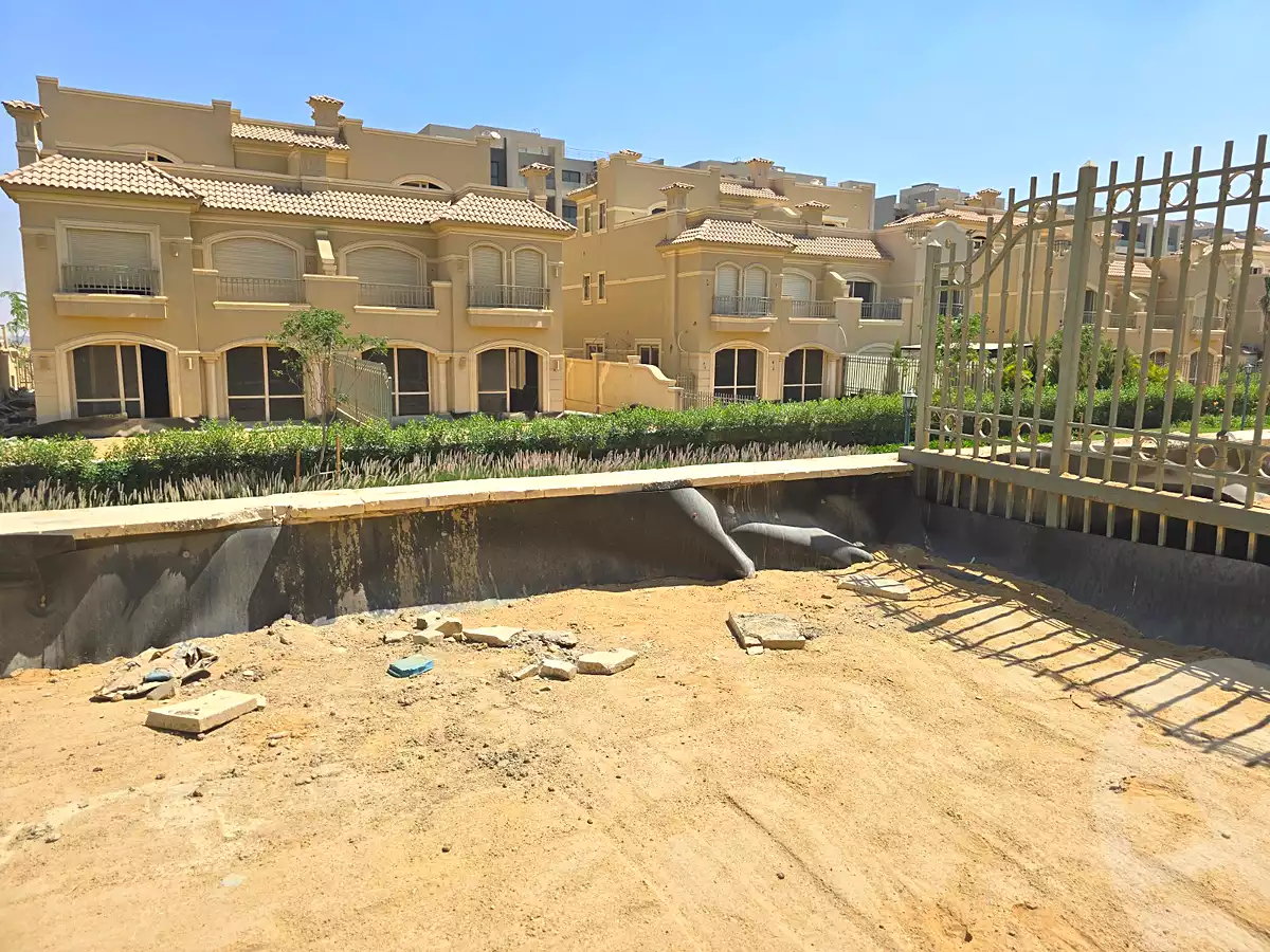 https://aqarmap.com.eg/ar/listing/7115541-for-sale-cairo-new-cairo-compounds-el-patio-oro