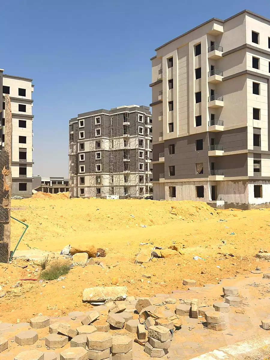 https://aqarmap.com.eg/ar/listing/7115532-for-sale-cairo-el-shorouk-compounds-mayan-compound-stm